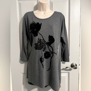 Women’s Apt. 9 Tunic Top Size Medium, Gray with Black Embellishment